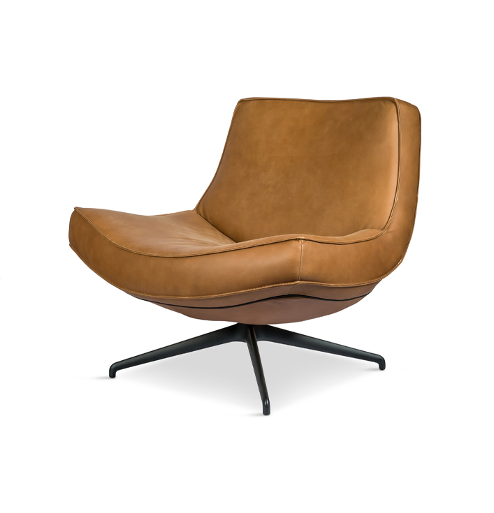 Draaivoet zwart metaal fauteuil cognac leer